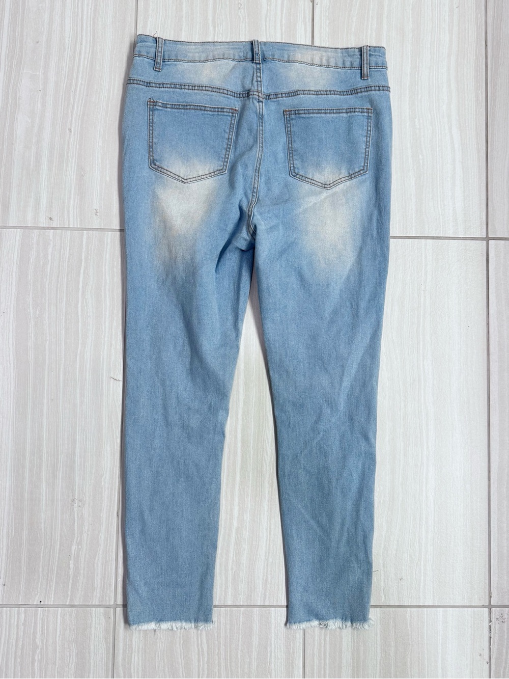 Between Us Ripped Skinny Jeans - Picture 4 of 4